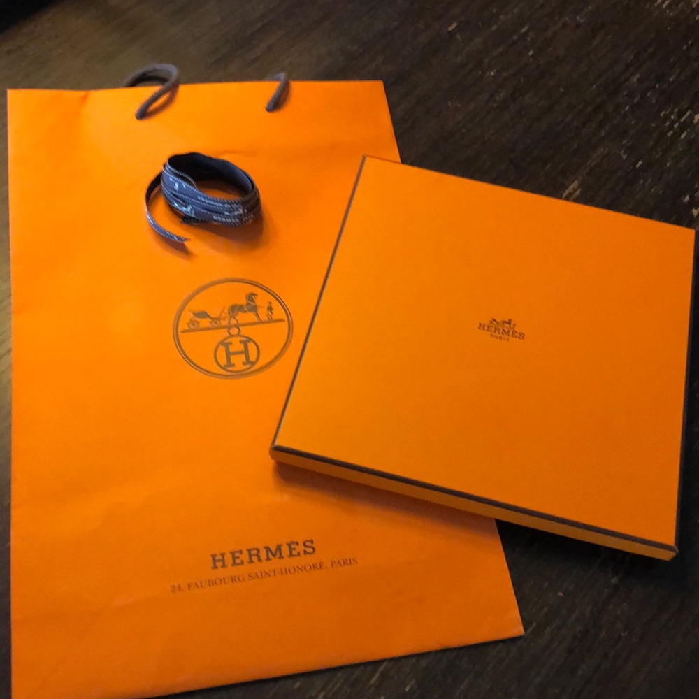 Authentic Hermes box, bag, ribbon and tissue